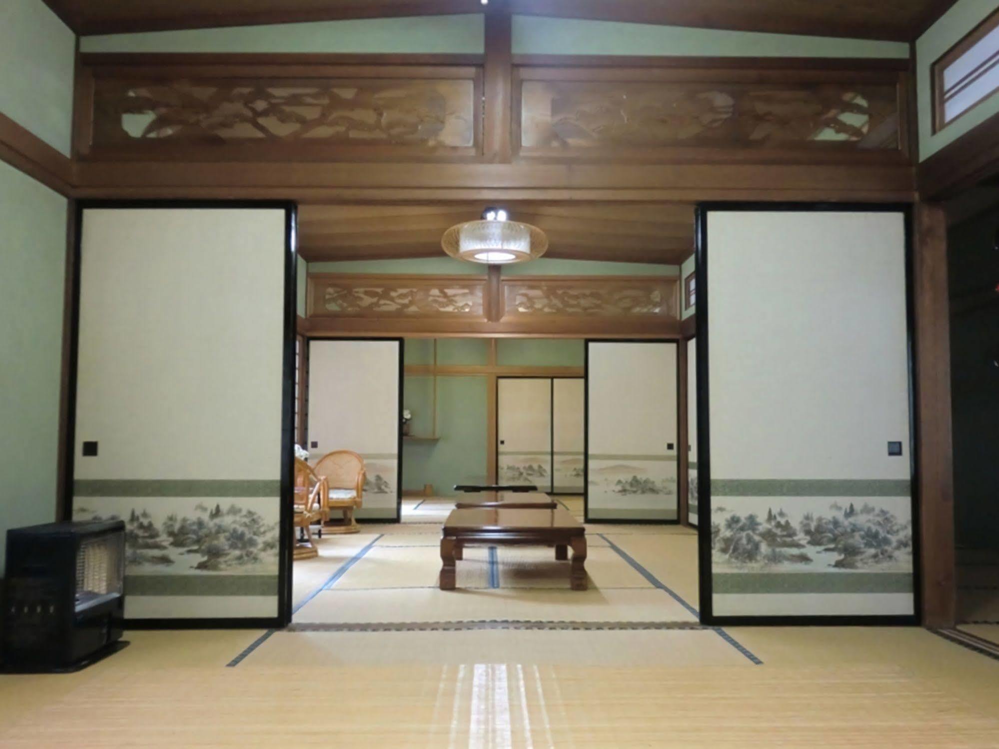 โอชุกุ ออนเซน มินชุกุ ซะกะเอะยะ Hotel Shizukuishi ภายนอก รูปภาพ